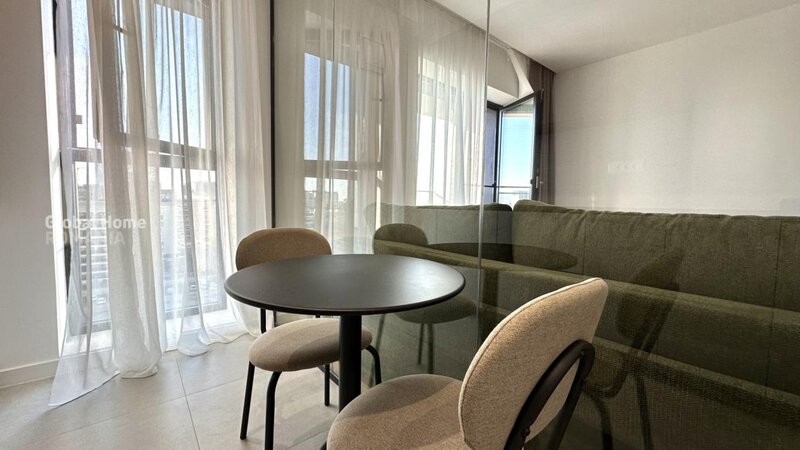 Nusco F2, 2 camere, vedere panoramica, prima inchiriere.