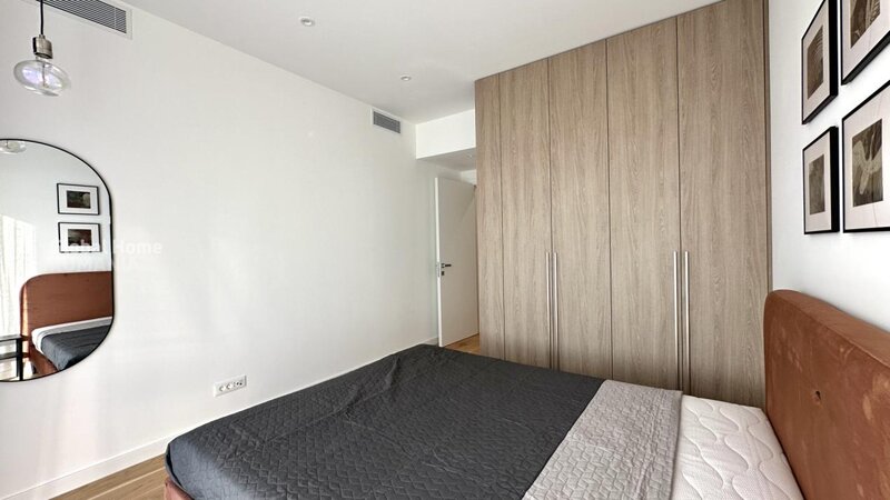 Nusco F2, 2 camere, vedere panoramica, prima inchiriere.